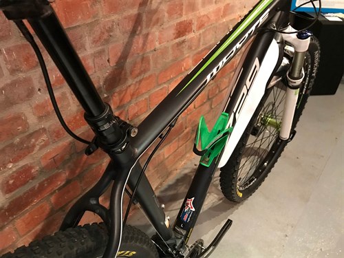 PreOwned Whyte 729 29er hardtail mountain bike with Reverb upgrade and bottle cage.jpg